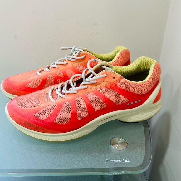 ECCO Biom Performance Women's Trainers Shoes Shoes Size EU 40 US 9,5 ‎ Coral - Picture 1 of 9